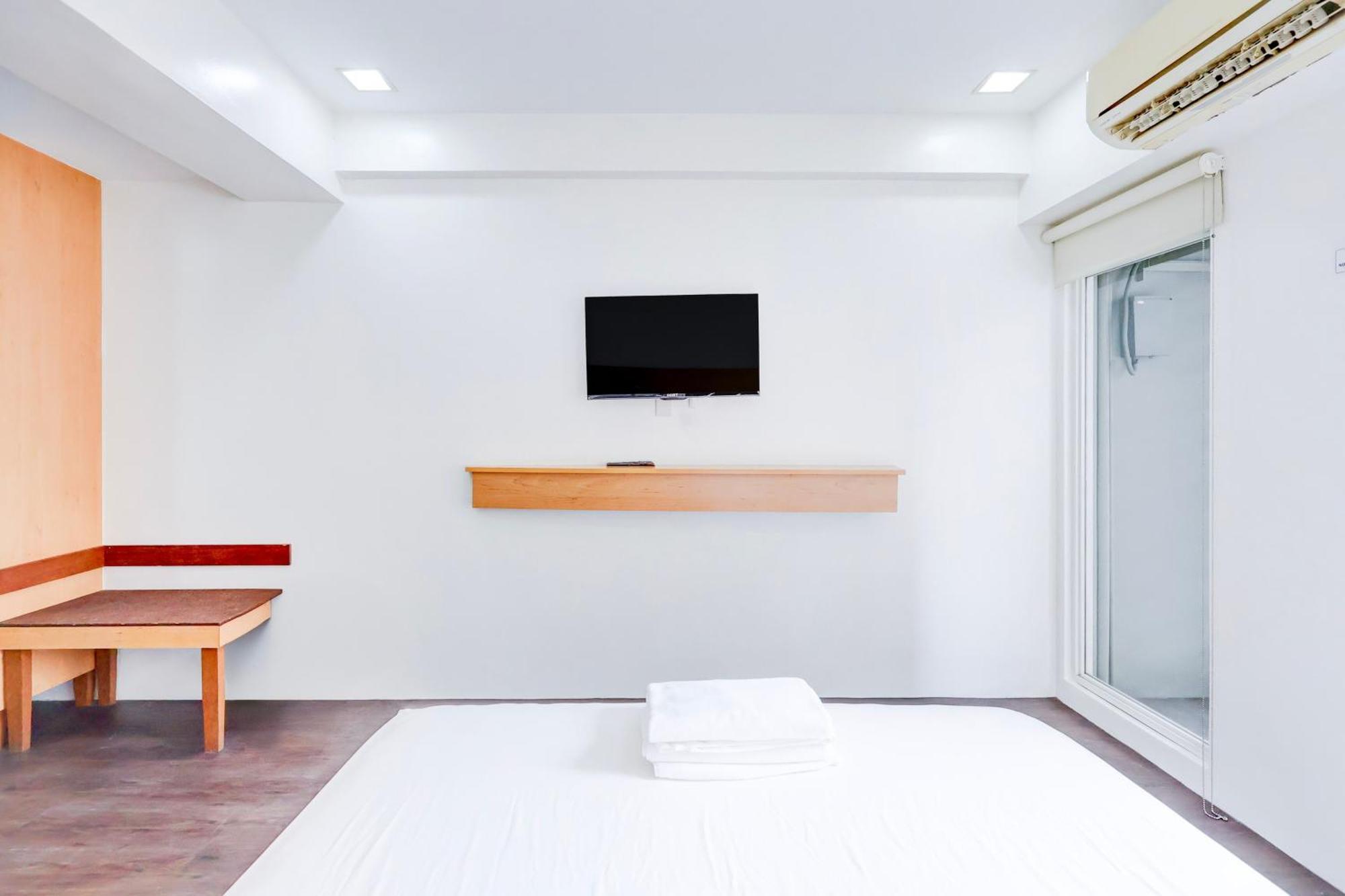 Collection O Brblock Boutique & Residences, Santa Cruz Olympia, Makati Makati City Extérieur photo